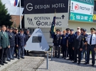 Dvig zastave pri spominskem obeležju pri Gorjancu na Brezovici